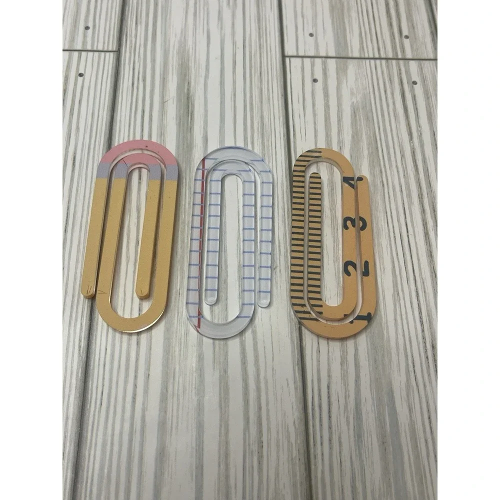 6 Piece Teacher Gift- Mousepad, 3 Large Paper Clips, Beadable Pen, And Key Chain